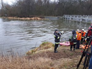 Bezpieczne Ferie- pokazy ratownicze nad wodą