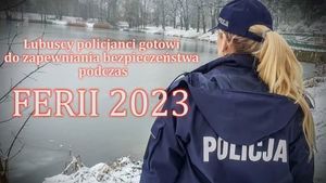 Policjantka nad wodą