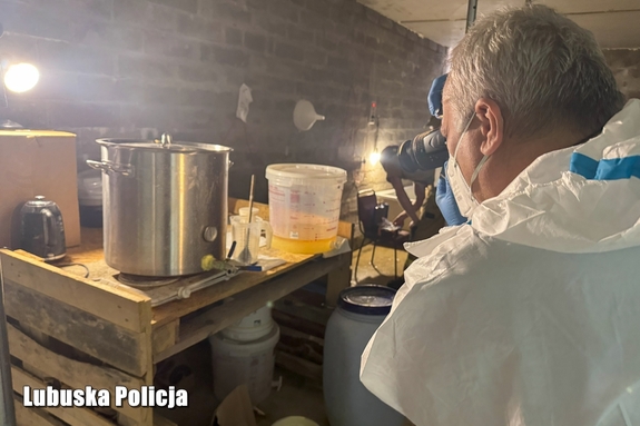 Zwalczamy przestępczość narkotykową - kryminalni zlikwidowali „laboratorium” amfetaminy