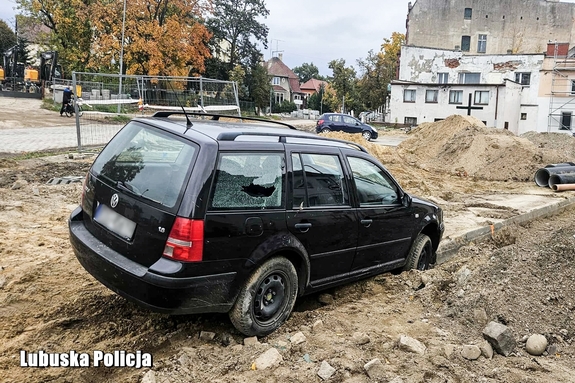 Pijany kierujący potrącił rowerzystę i uciekł – chwilę później był już w rękach policjantów