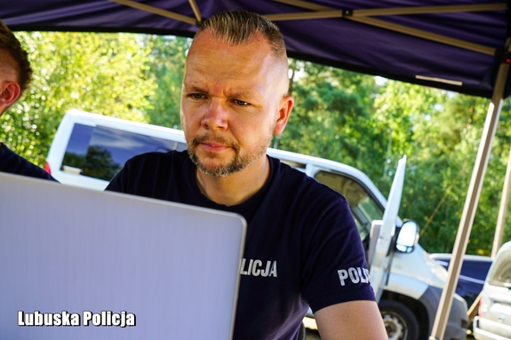 Policjant z Żagania wśród najlepszych śledczych w Polsce
