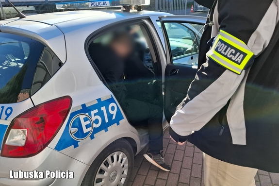 Ukradli puszkę kwestującemu nastolatkowi – podejrzani trafili do aresztu